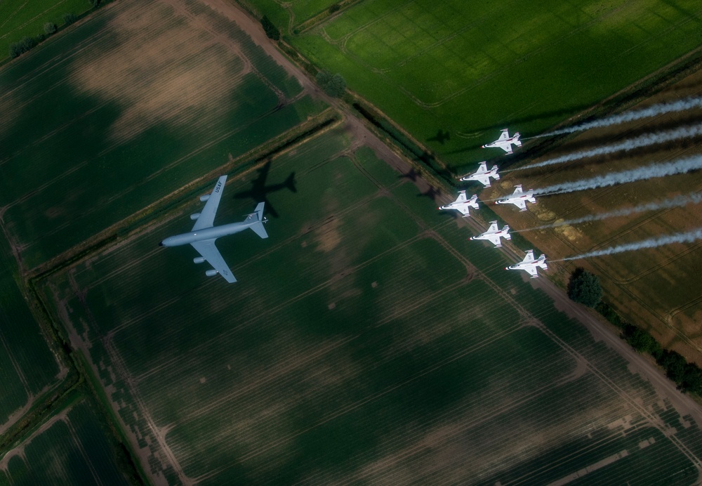 Thunderbirds take to the skies of England, Scotland in preparation for the Royal International Air Tattoo