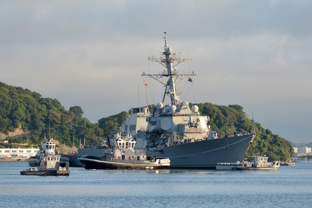USS Fitzgerald (DDG 62) moves to dry dock