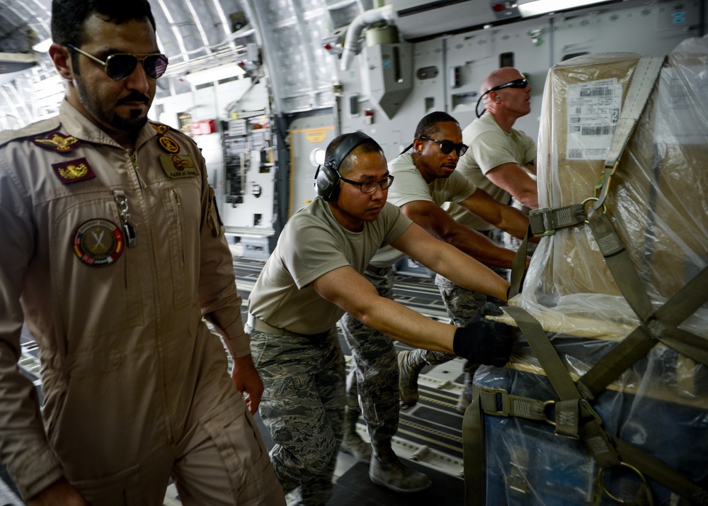 U.S., Qatari air forces work together for OIR mission