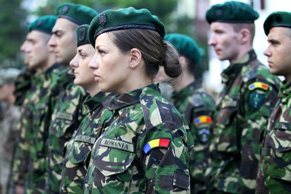 U.S. Army Reserve civil affairs soldiers host wreath laying ceremony with 2CR