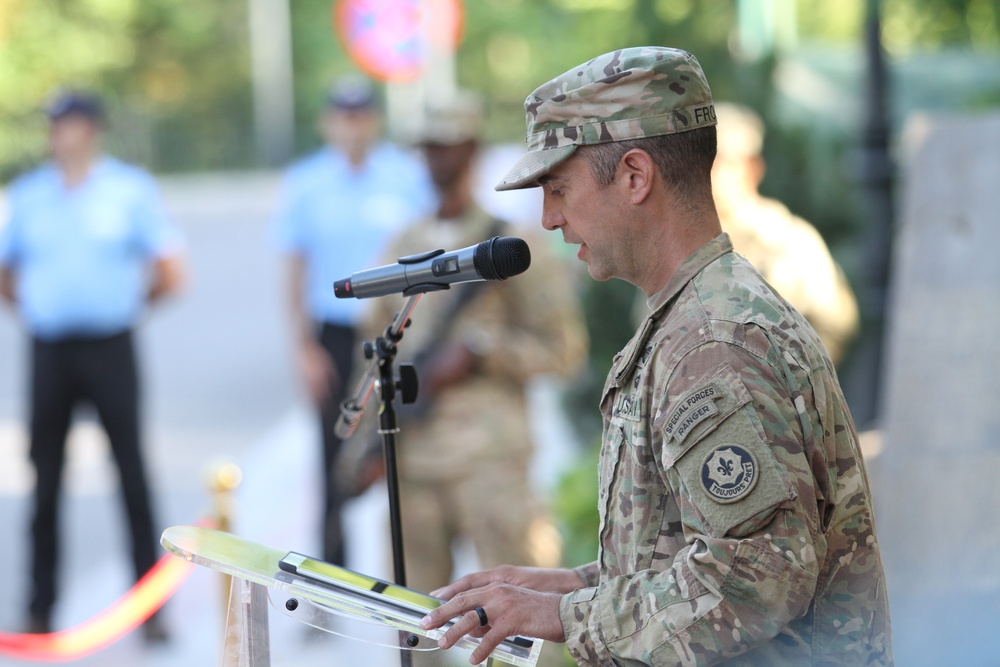 U.S. Army Reserve civil affairs soldiers host wreath laying ceremony with 2CR