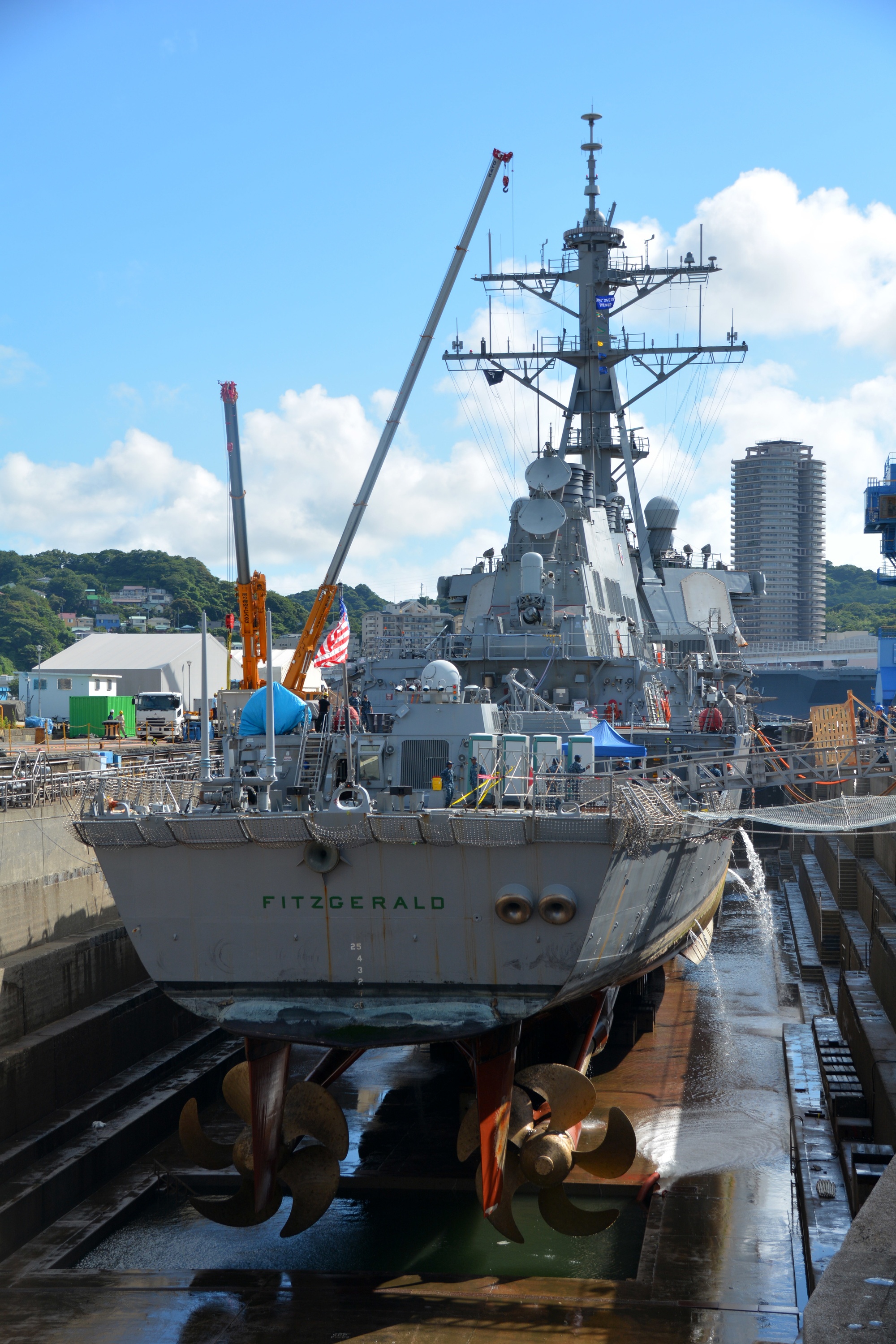 DVIDS - Images - USS Fitzgerald (DDG 62) sits in Dry Dock 4 at