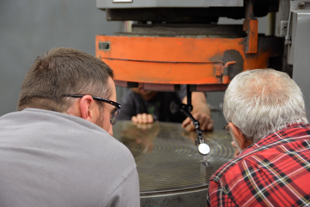 Younger generation searching for the &quot;lost art&quot; at historic arsenal