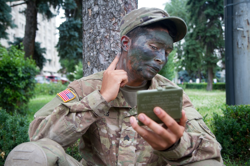 "Dragoons" roll strykers into city center for static display