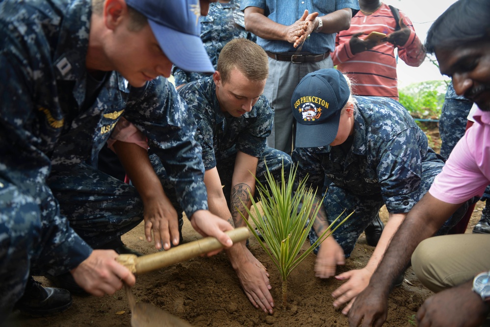 Malabar 2017: Nimitz CSG Sailors Interact With Indian Locals