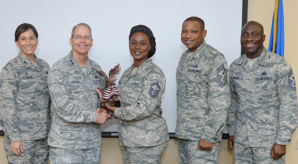 2nd AF/CC recognizes annual award winners