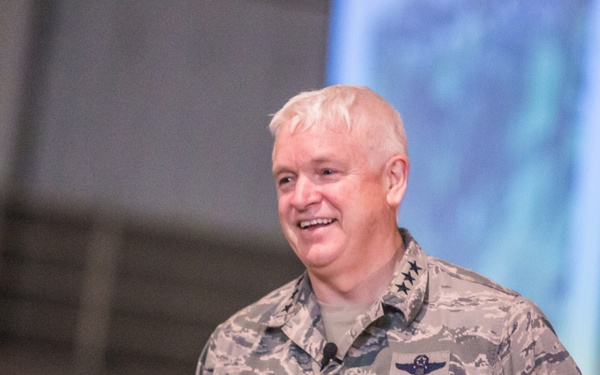 Top leadership of the Air National Guard visit with Missouri Airmen