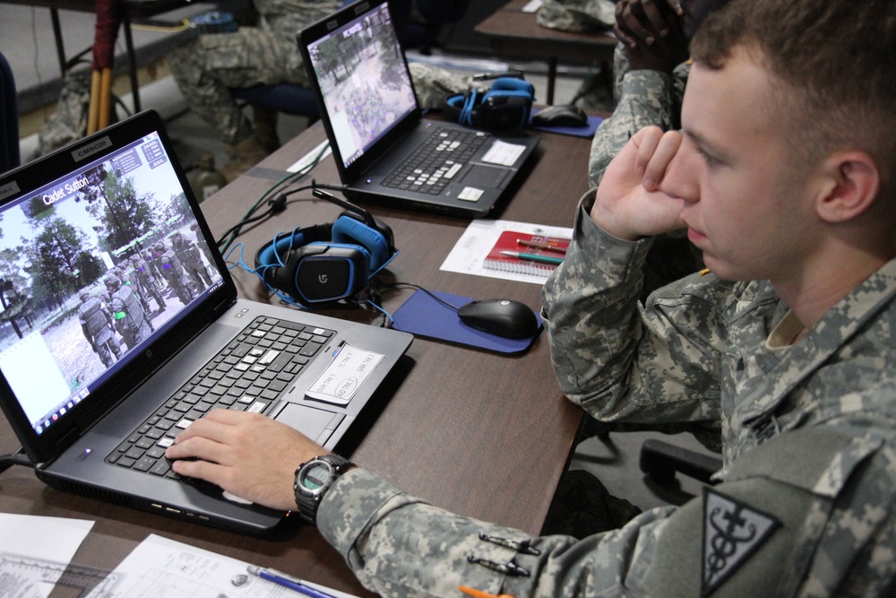 Soldier focuses on virtual land navigation training