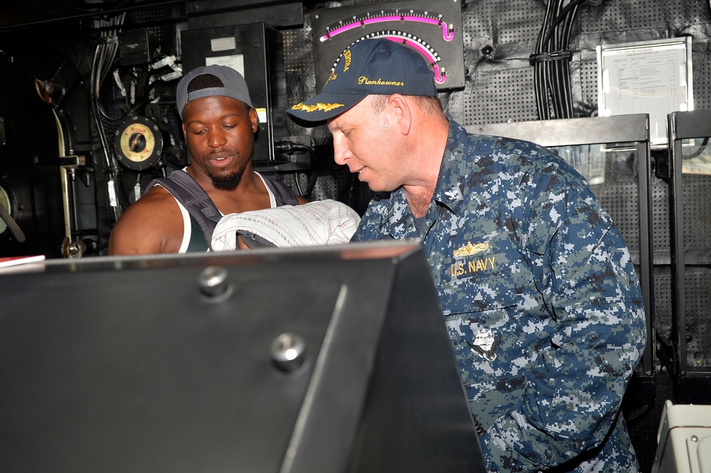 Carolina Panthers Jonathan Stewart Tours USS John P. Murtha