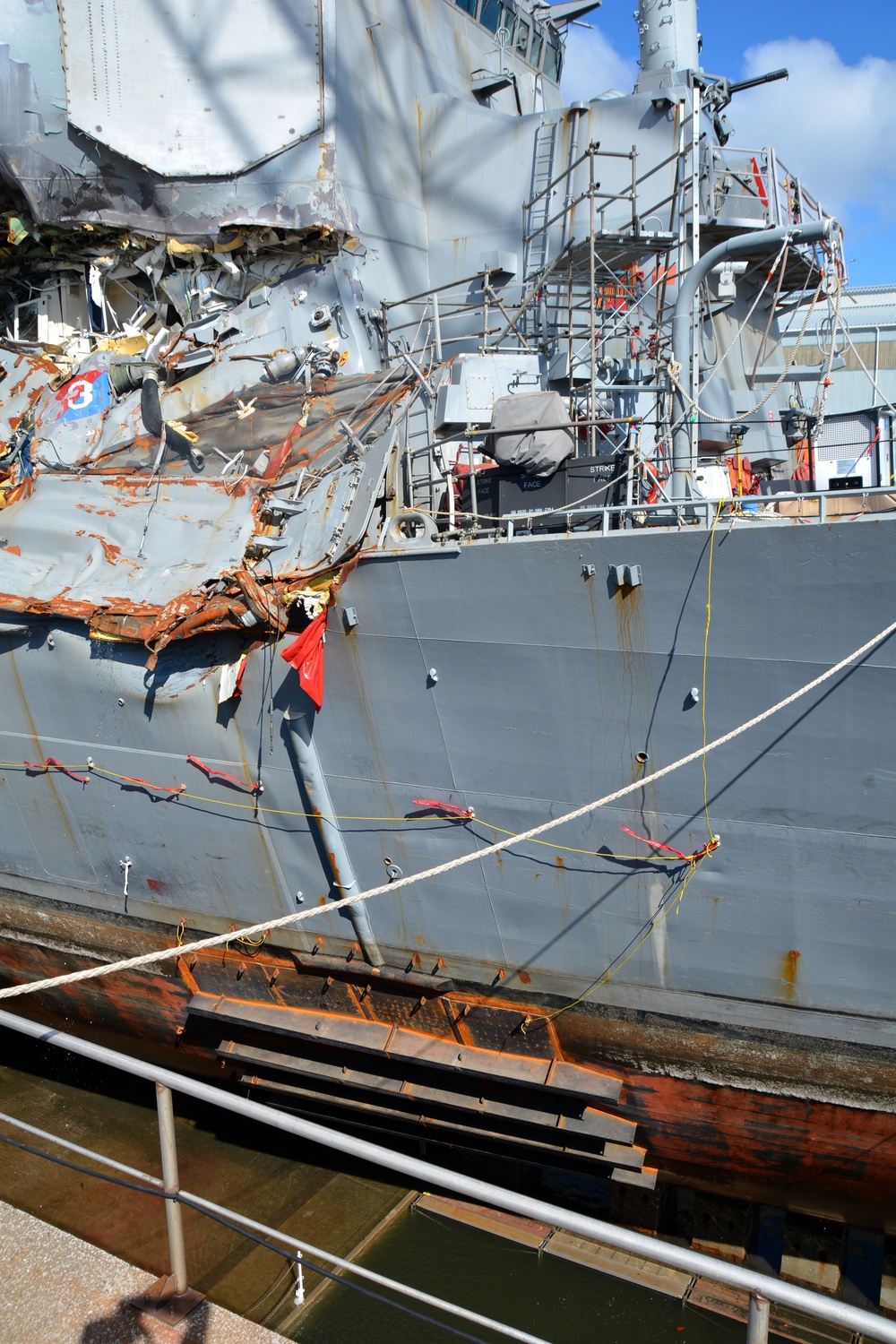 USS Fitzgerald Moves to Drydock