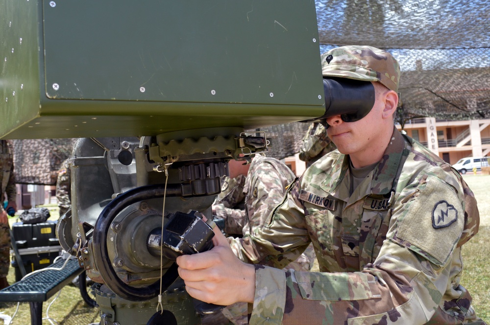 25ID Soldiers train with TOW and Javelin missile simulators