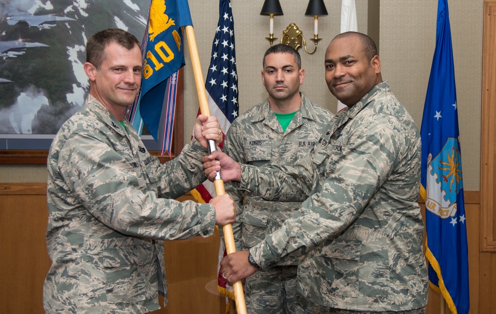 DVIDS - Images - 610th Air Control Flight Change of Command [Image 6 of 12]