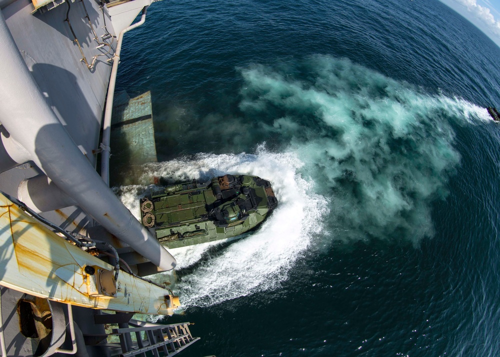 AAVs depart USS Iwo Jima during amphibious operations