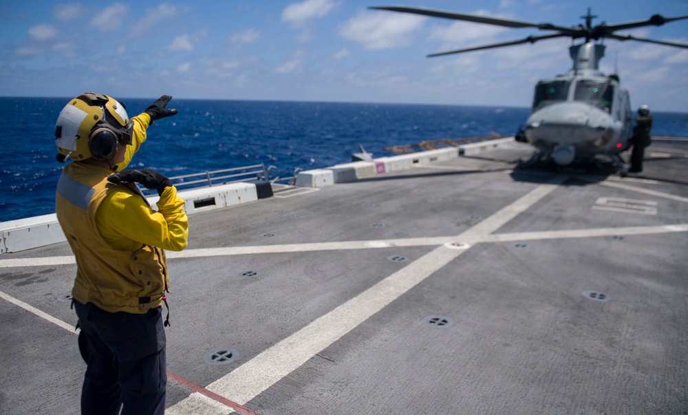 Flight Deck Operations Aboard USS San Diego (LPD 22) Deployment