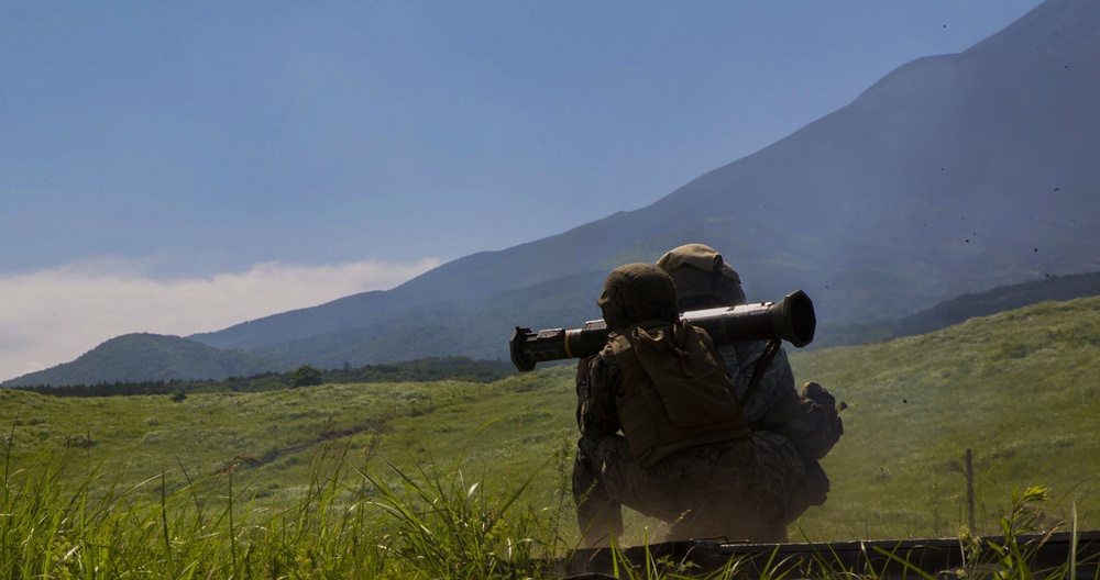 Marines participate in live-fire weapons training