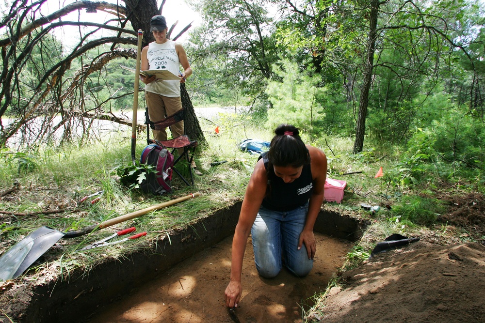 2014 phase II archaeology dig at Fort McCoy