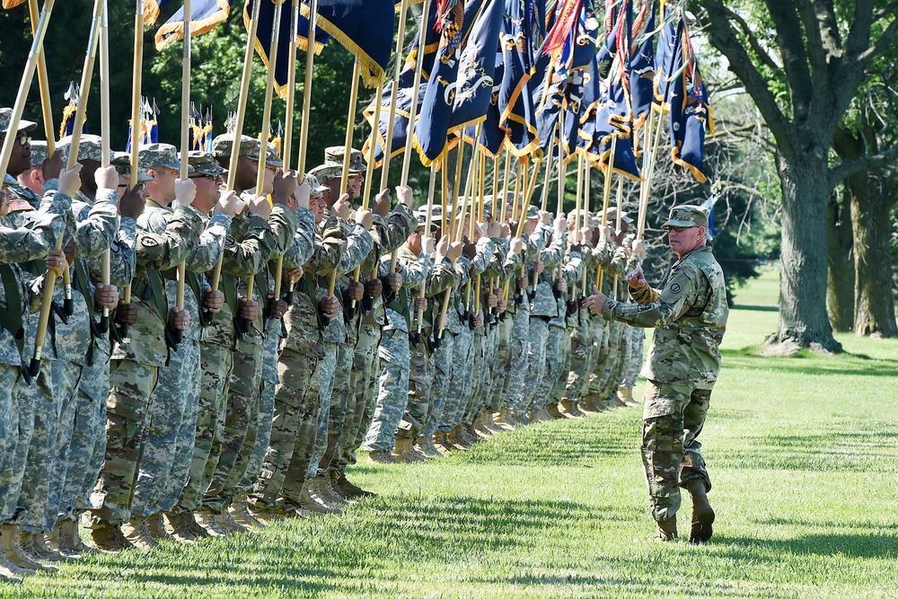 Presenting the command colors