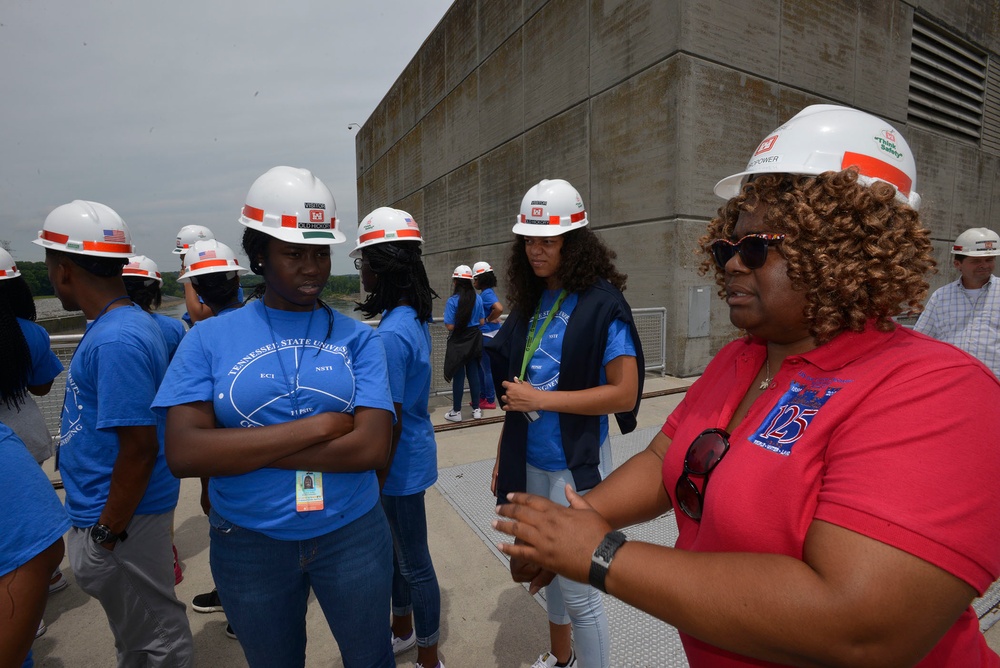 Corps Engineers STEM message for college bound students