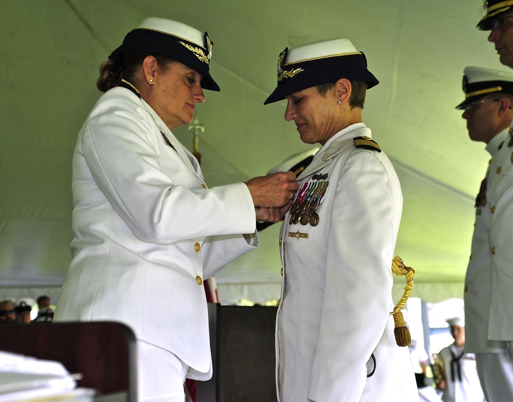 Milwaukee Coast Guard unit holds change of command ceremony