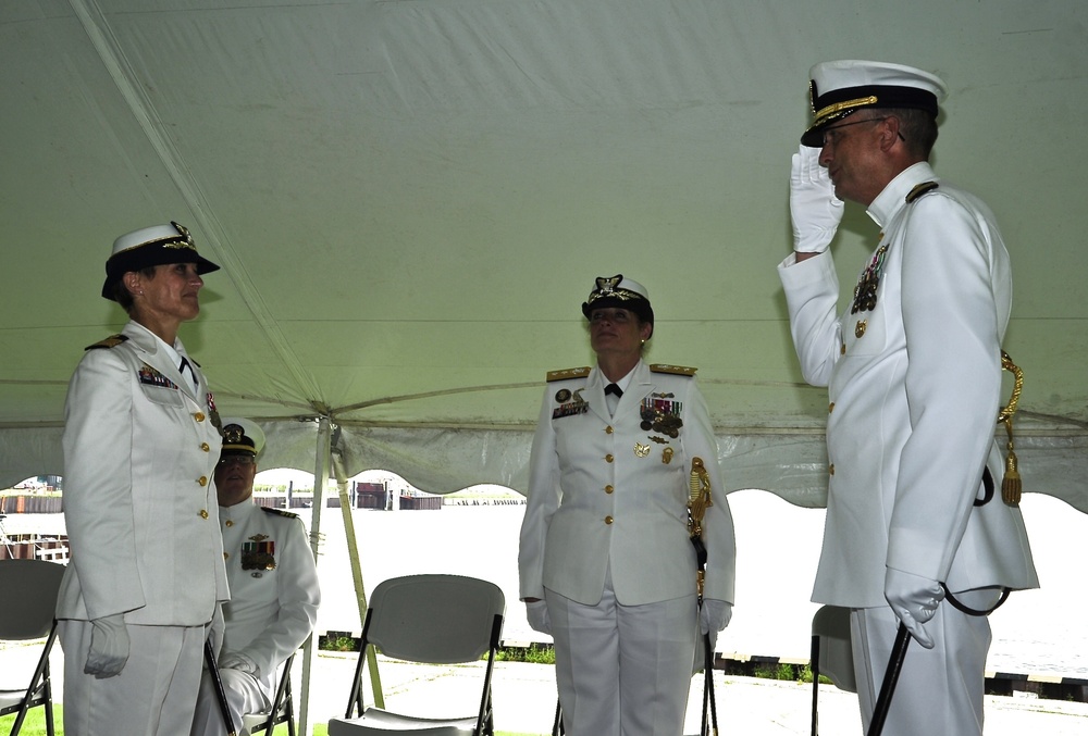 Milwaukee Coast Guard unit holds change of command ceremony