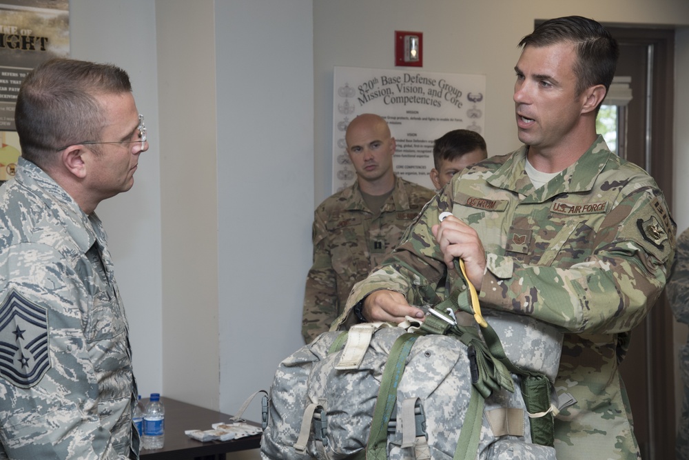 9th Air Force command chief visits wing