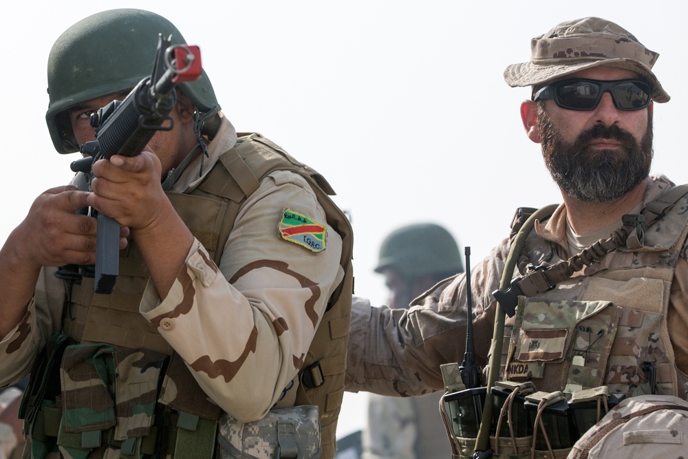 Spanish Lt. Gen. Martinez visits Besmaya Range Complex