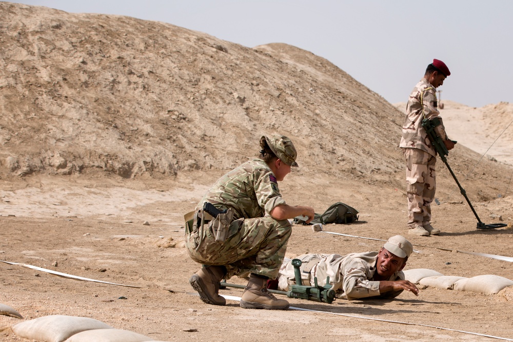 Spanish Ambassador and Generals visit the Besmaya Range Complex