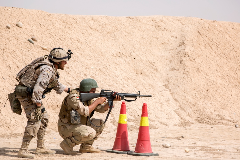 Spanish Ambassador and Generals visit the Besmaya Range Complex
