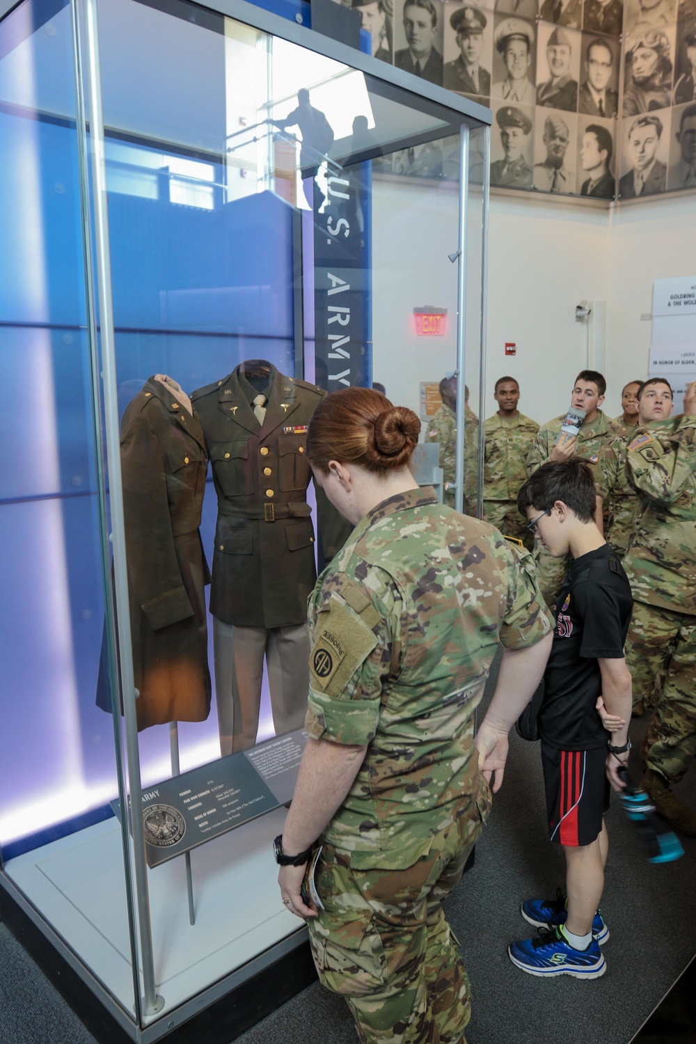 Paratroopers explore legacy at WWII Museum