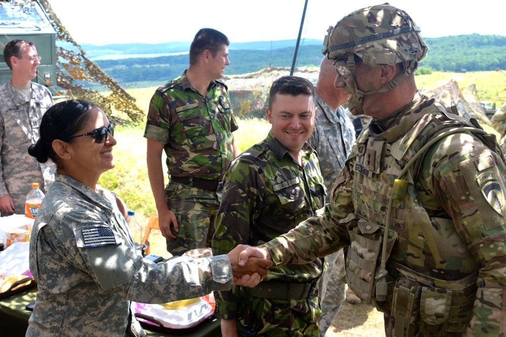 Maj. Gen. Gronski visits Soldiers during Saber Guardian 2017