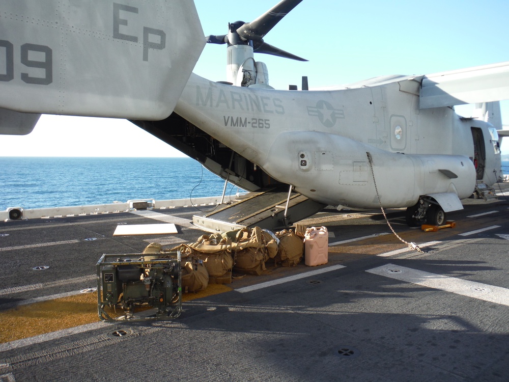 31st MEU Forward Command Element inserts ashore during Talisman Saber 17