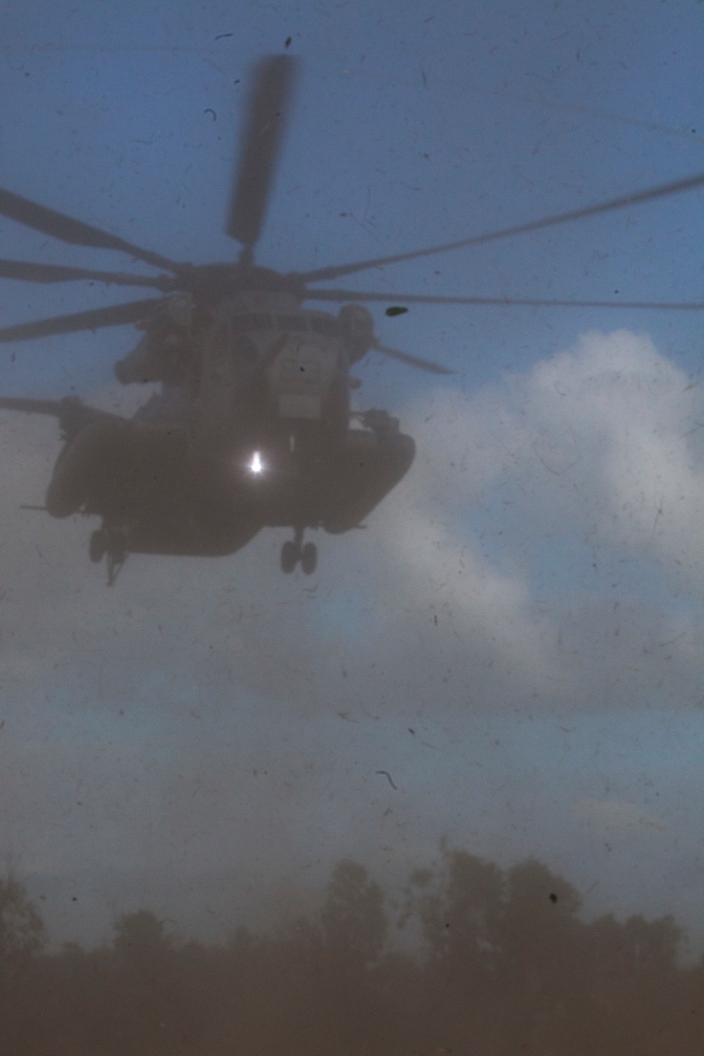 31st MEU Marines land on Townshend Island during Talisman Saber 17