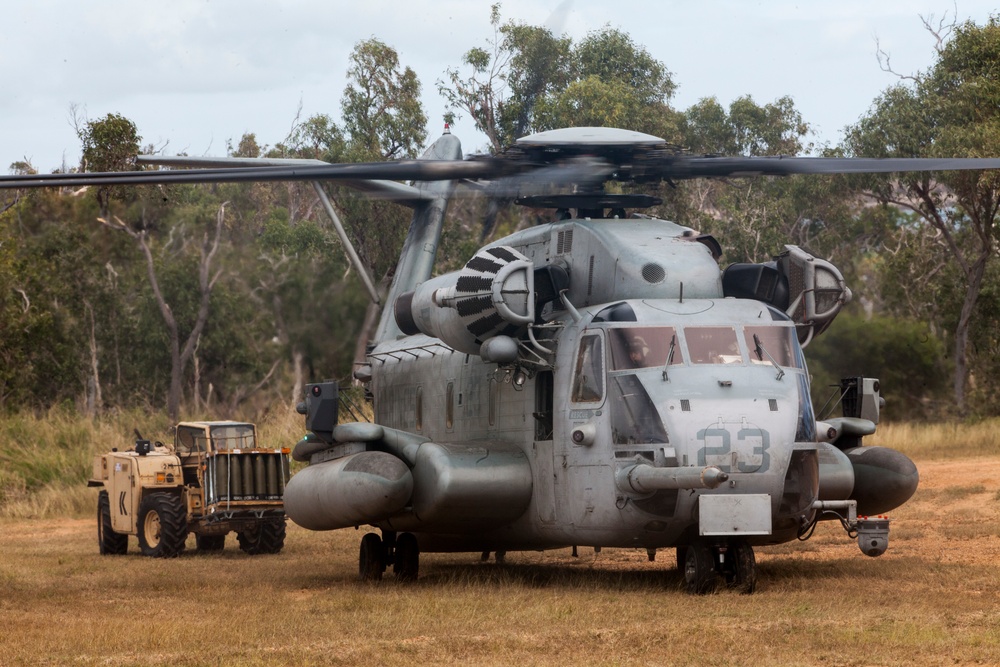 31st MEU Marines land on Townshend Island during Talisman Saber 17