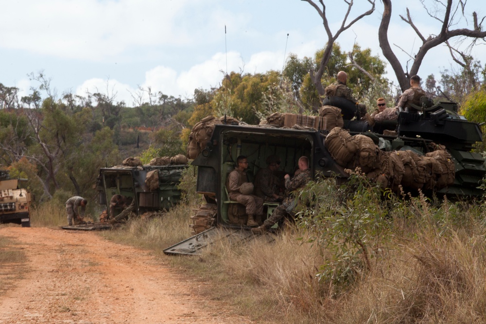 31st MEU Marines land on Townshend Island during Talisman Saber 17