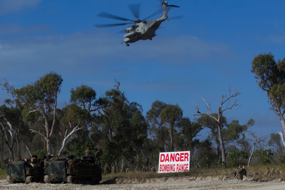 31st MEU Marines land on Townshend Island during Talisman Saber 17