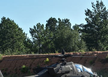 Soldiers arm aircraft during annual training