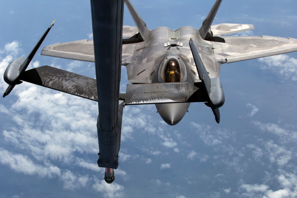 Raptor refueling