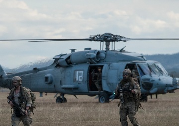 HSC-85 supports SOF at Talisman Saber 2017