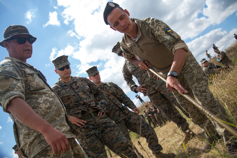 Marines conduct mine clearing training with Ukrainians during Sea Breeze 17