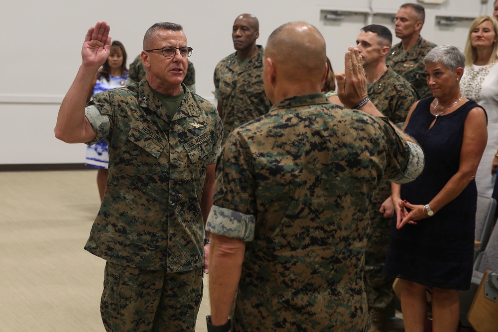 Commandant of the Marine Corps promotes new II MEF CG