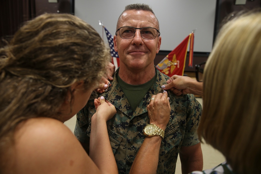 Commandant of the Marine Corps promotes new II MEF CG