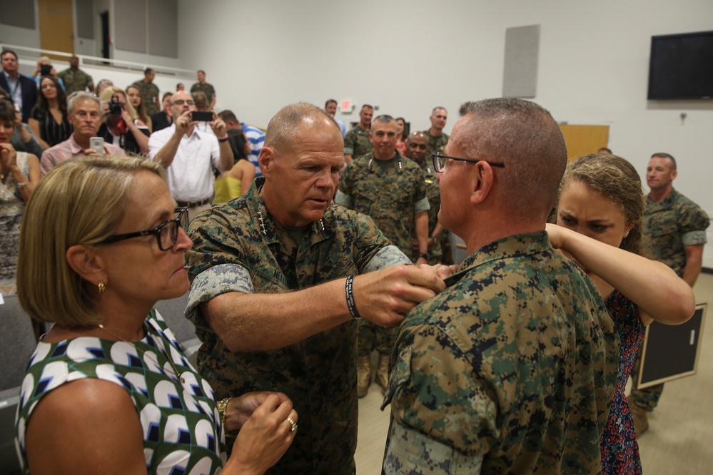 Commandant of the Marine Corps promotes new II MEF CG