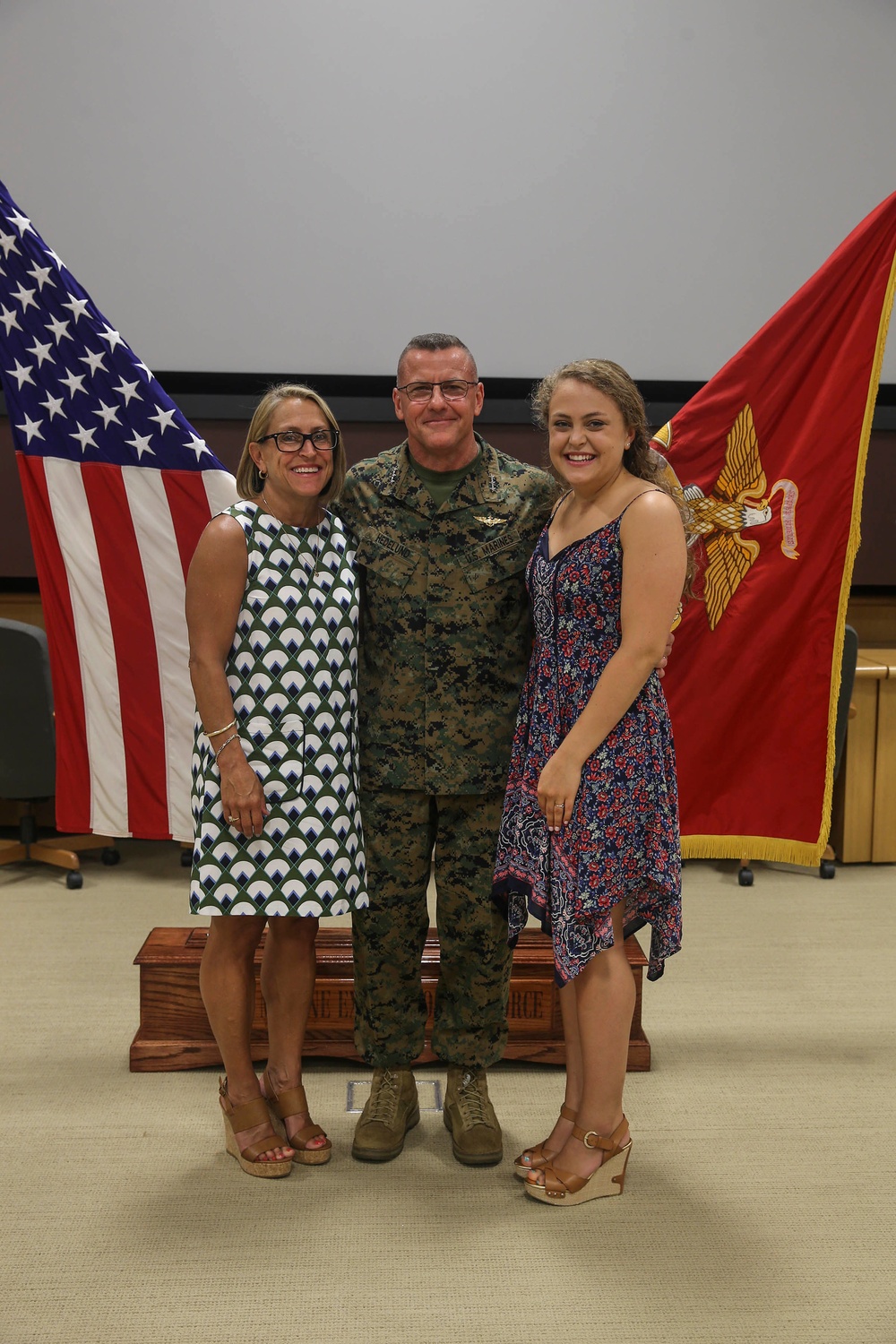 Commandant of the Marine Corps promotes new II MEF CG