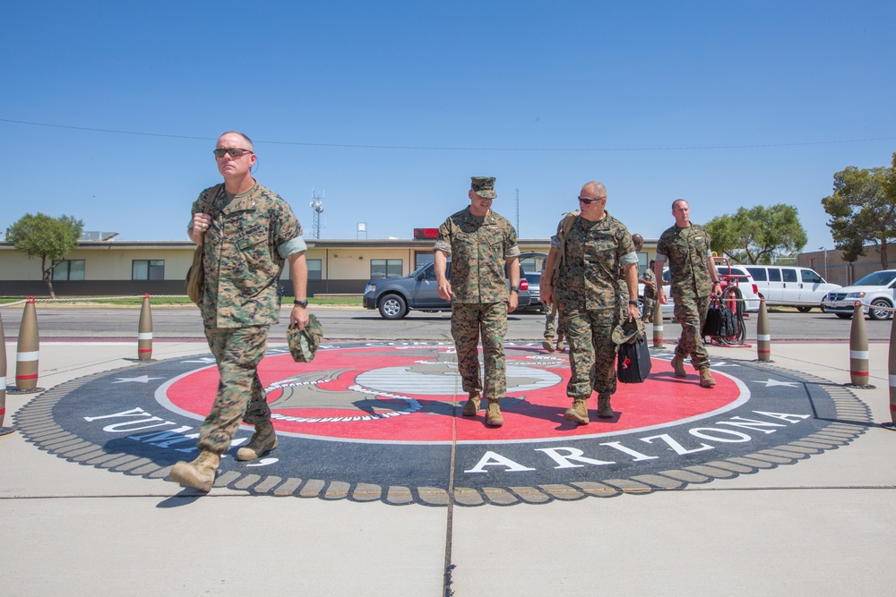 CMC &amp; SMMC Visit MCAS Yuma