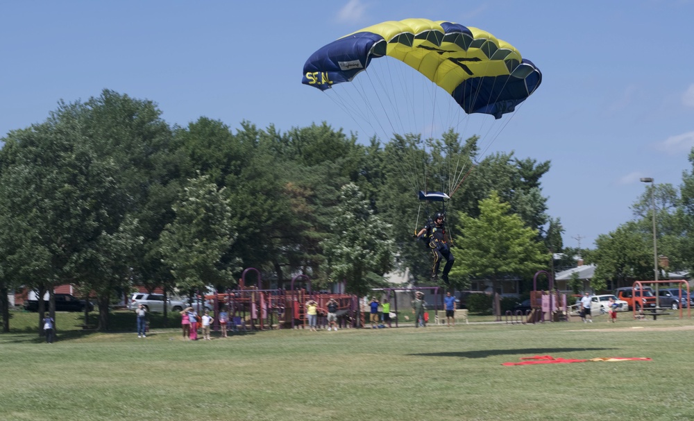 Leap Frogs Jump into Hazel Park During Minneapolis/St. Paul Navy Week
