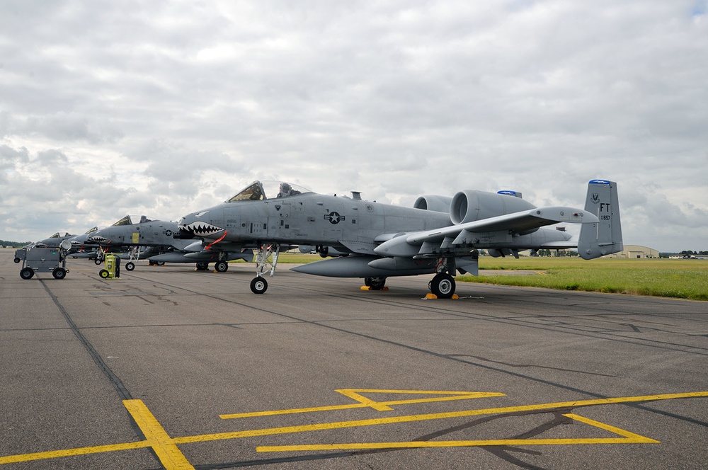 A-10s make flying visit to RAF Mildenhall