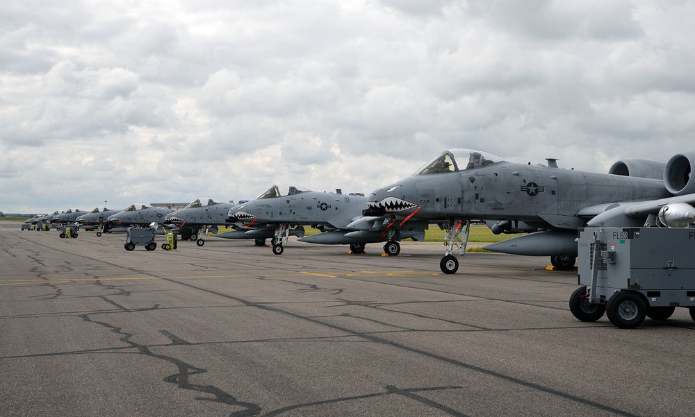 A-10s make flying visit to RAF Mildenhall