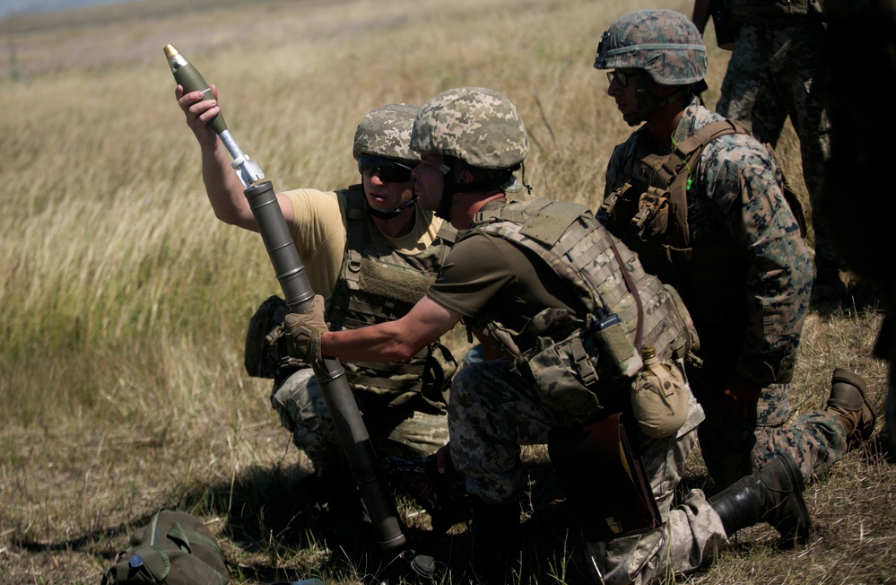 Marines train mortars and UAVs with Ukrainians during Sea Breeze 17