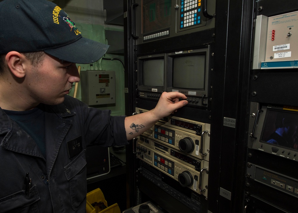 USS Bonhomme Richard (LHD 6) IC Maintenance