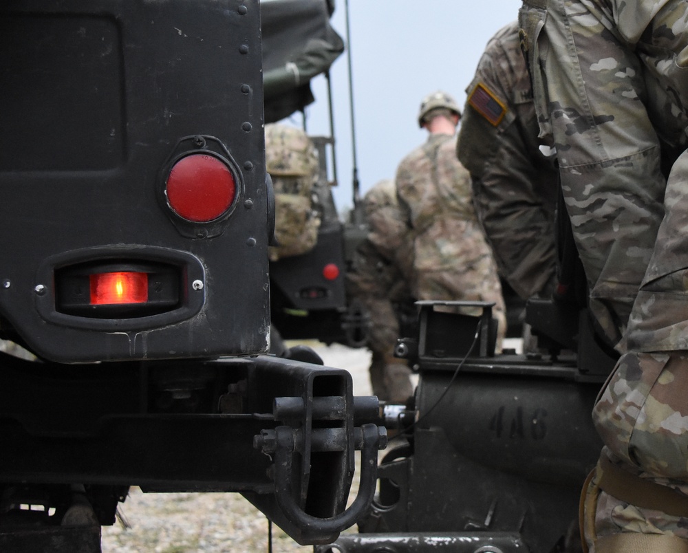 173rd Airborne Brigade moves Howitzers to Bezmer Airbase